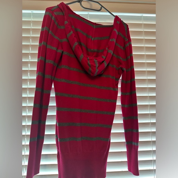 Guess women’s long sleeved shirt - Picture 3 of 3